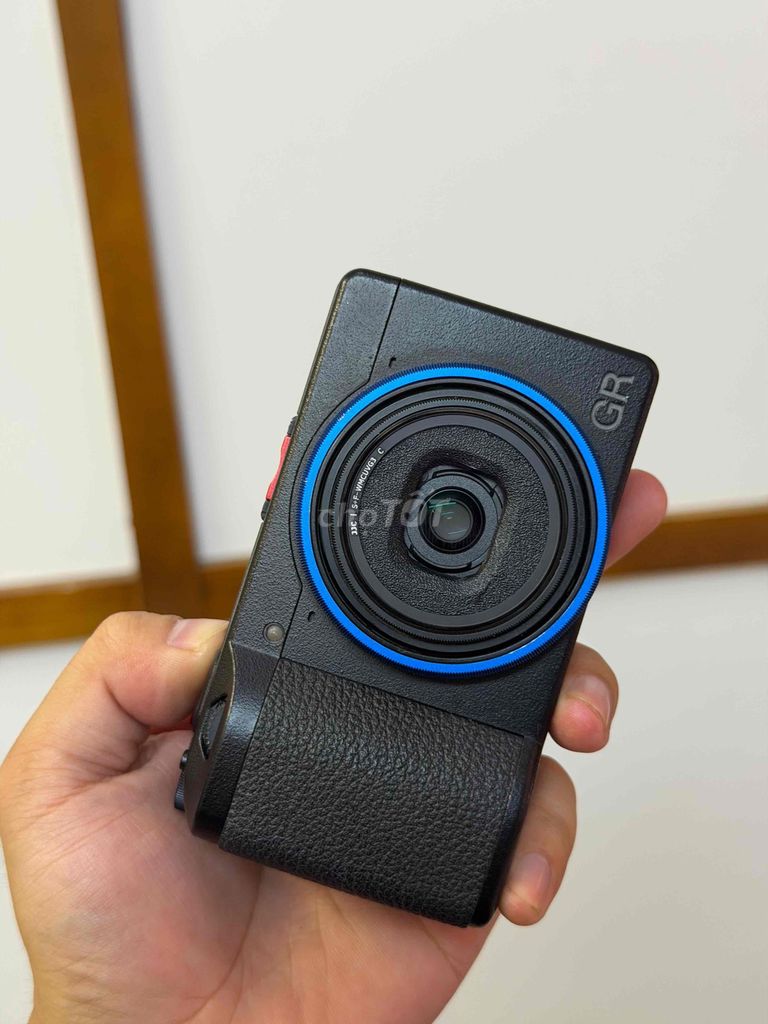Máy ảnh Ricoh GR III Đen Đã sử dụng. Mua bán Máy ảnh, Máy quay tại Quận 7 Tp Hồ Chí Minh được đăng bởi long hình 1