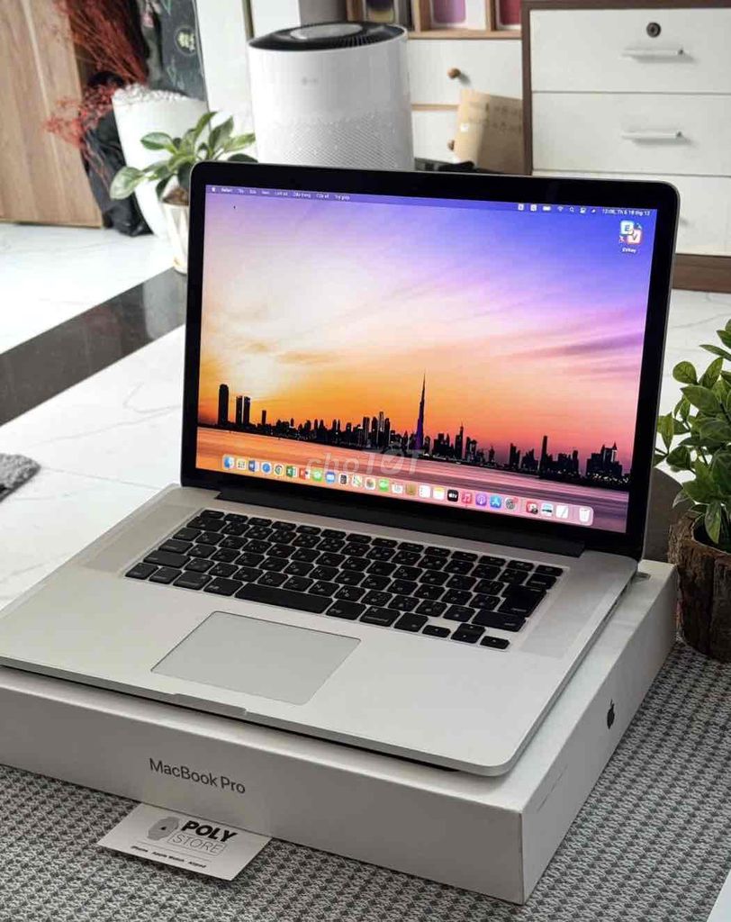 Apple MacBook Pro 2015 15 inch i7 16GB/256GB 99%. Mua bán Laptop tại Quận Bình Tân Tp Hồ Chí Minh được đăng bởi POLY STORE APPLE hình 1