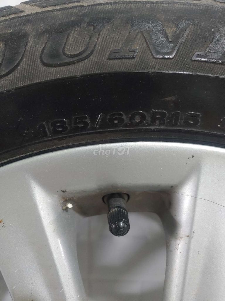 Bán 4 bánh xe (mâm+ vỏ) ô tô vios 185/60 r15,. Mua bán Phụ tùng xe tại Huyện Long Hồ Vĩnh Long được đăng bởi Laptop Quỳnh Lâm hình 3