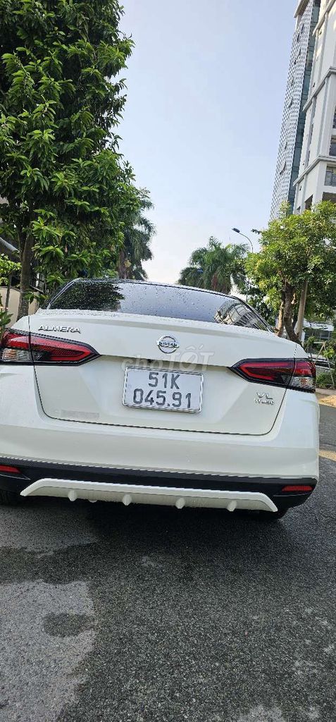 19 1107 2021 VL 1.0 CVT Cao cấp - 21000 km