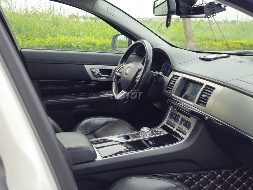 Jaguar XF 2014 2.0 AT - 125000 km. Mua bán Ô tô tại Thành phố Thủ Đức Tp Hồ Chí Minh được đăng bởi SÀN Ô TÔ VIỆT NAM SÀI GÒN hình 10