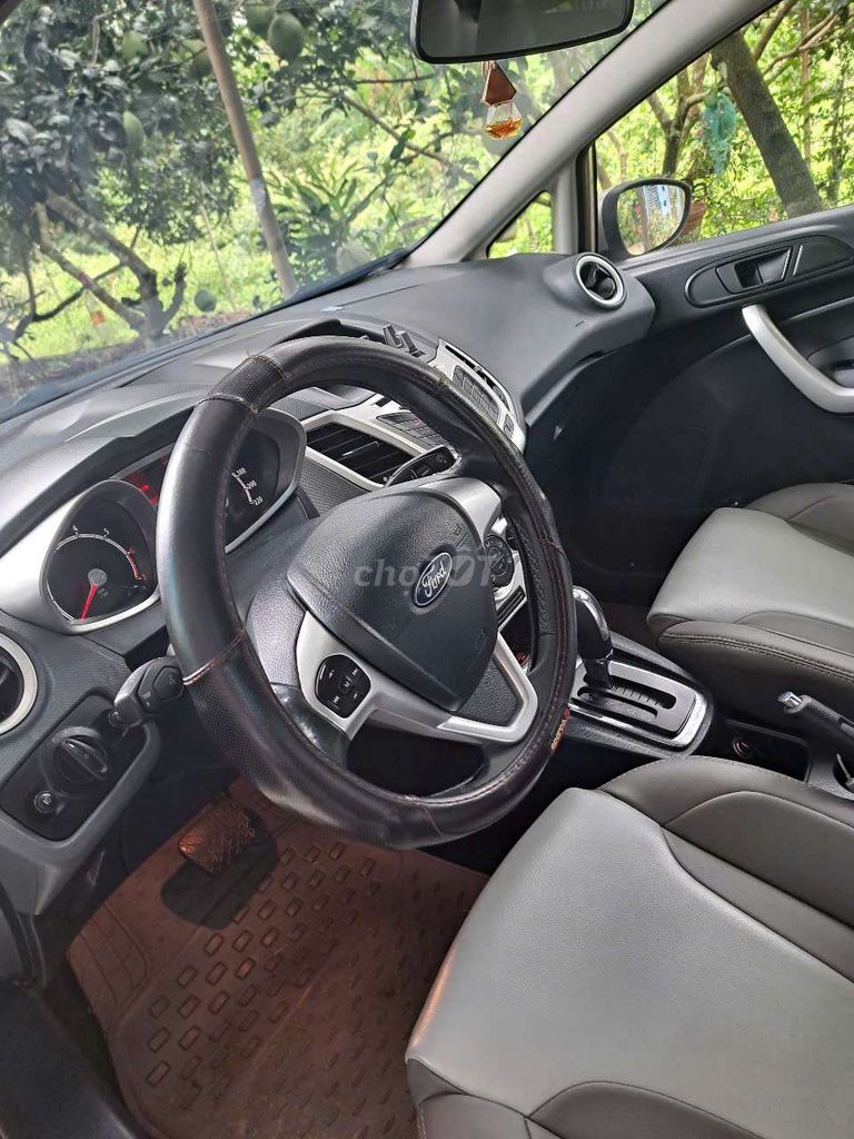 2012 1.6 AT Hatchback - 104000 km. Mua bán Ô tô tại Huyện Thống Nhất Đồng Nai được đăng bởi trung hình 5