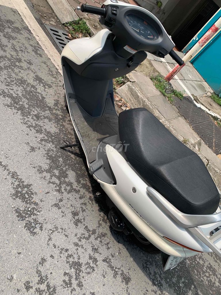 Honda Vision 2025 белый, бензин