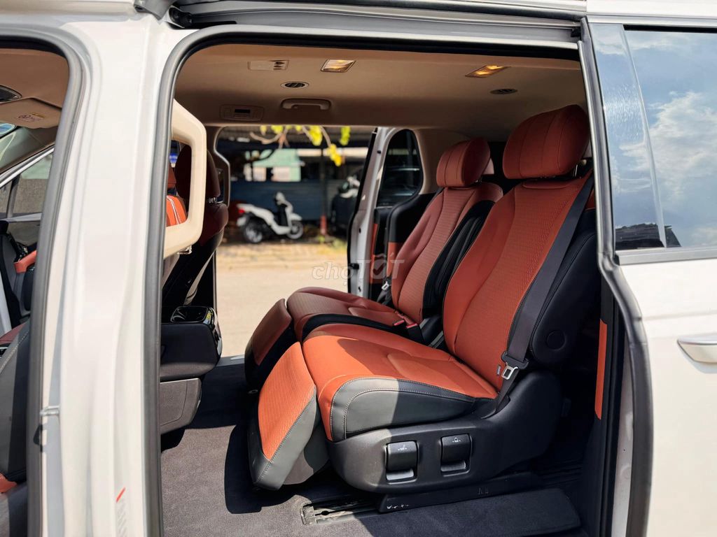 Kia Carnival 2025 Premium 2.2D 7S - 24,000 km cọp.. Mua bán Ô tô tại Thành phố Thủ Đức Tp Hồ Chí Minh được đăng bởi Đức Tứ Bánh hình 12