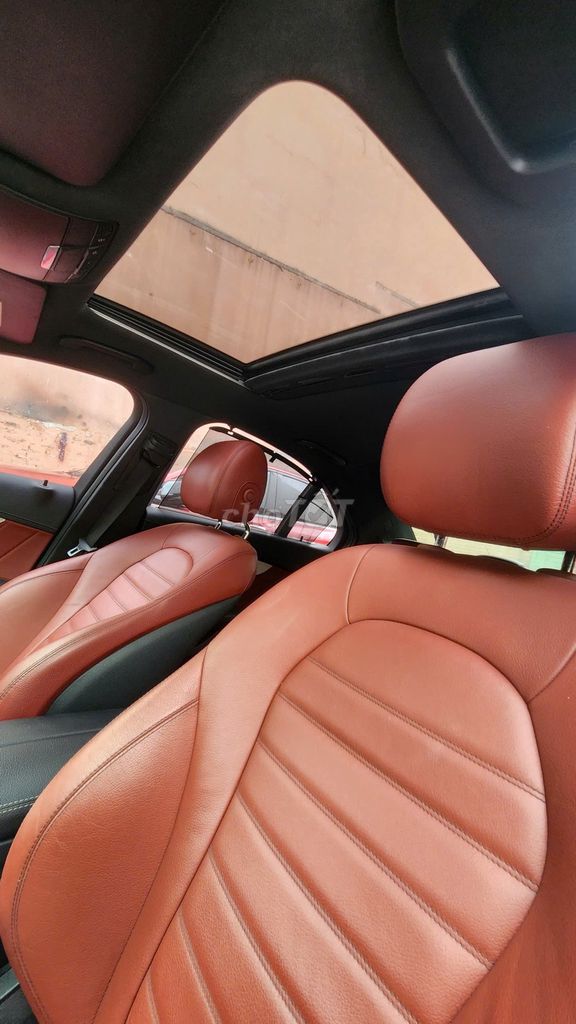 C300 AMG 2016 Đen nội thất đỏ siêu hiếm. Mua bán Ô tô tại Quận 7 Tp Hồ Chí Minh được đăng bởi tuấn anh hình 7