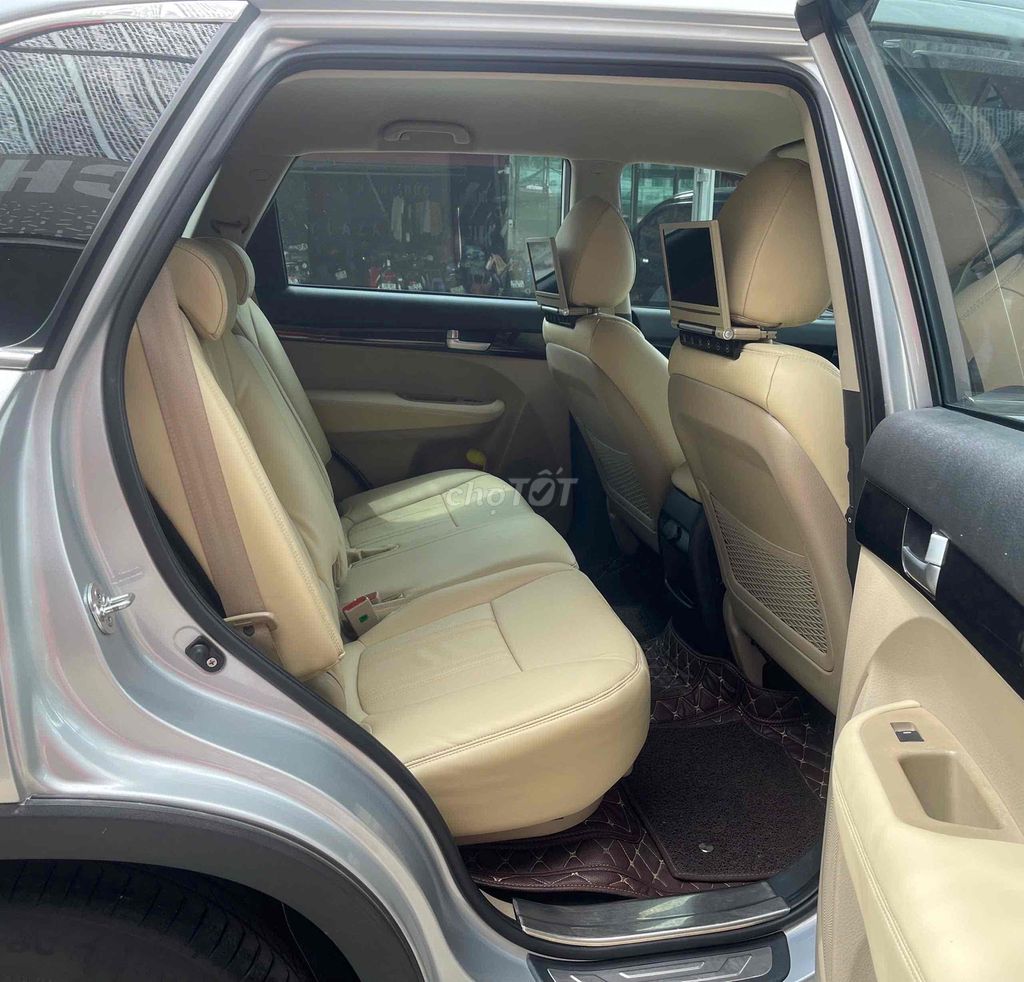 Kia Sorento 2017 2WD 2.4 GAT - 40000 km. Mua bán Ô tô tại Thành phố Thủ Đức Tp Hồ Chí Minh được đăng bởi Long hình 18