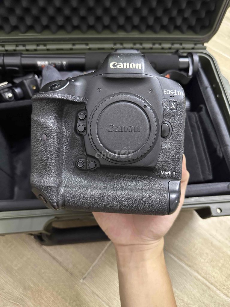 Canon EOS-1D X Mark II. Mua bán Máy ảnh, Máy quay tại Quận Đống Đa Hà Nội được đăng bởi cường hình 1