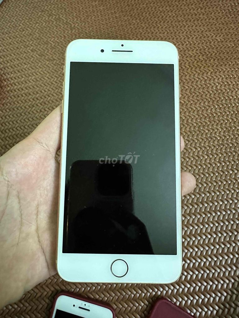 Apple iPhone 8 Plus 64GB Vàng. Mua bán Điện thoại tại Quận Thanh Xuân Hà Nội được đăng bởi Đạt hình 1