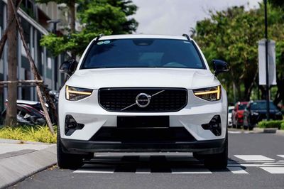 Volvo XC40 Ultimate B5 AWD 2023 lướt 17.000 km. Mua bán Ô tô tại Quận Bình Tân Tp Hồ Chí Minh được đăng bởi Hoàng Thọ