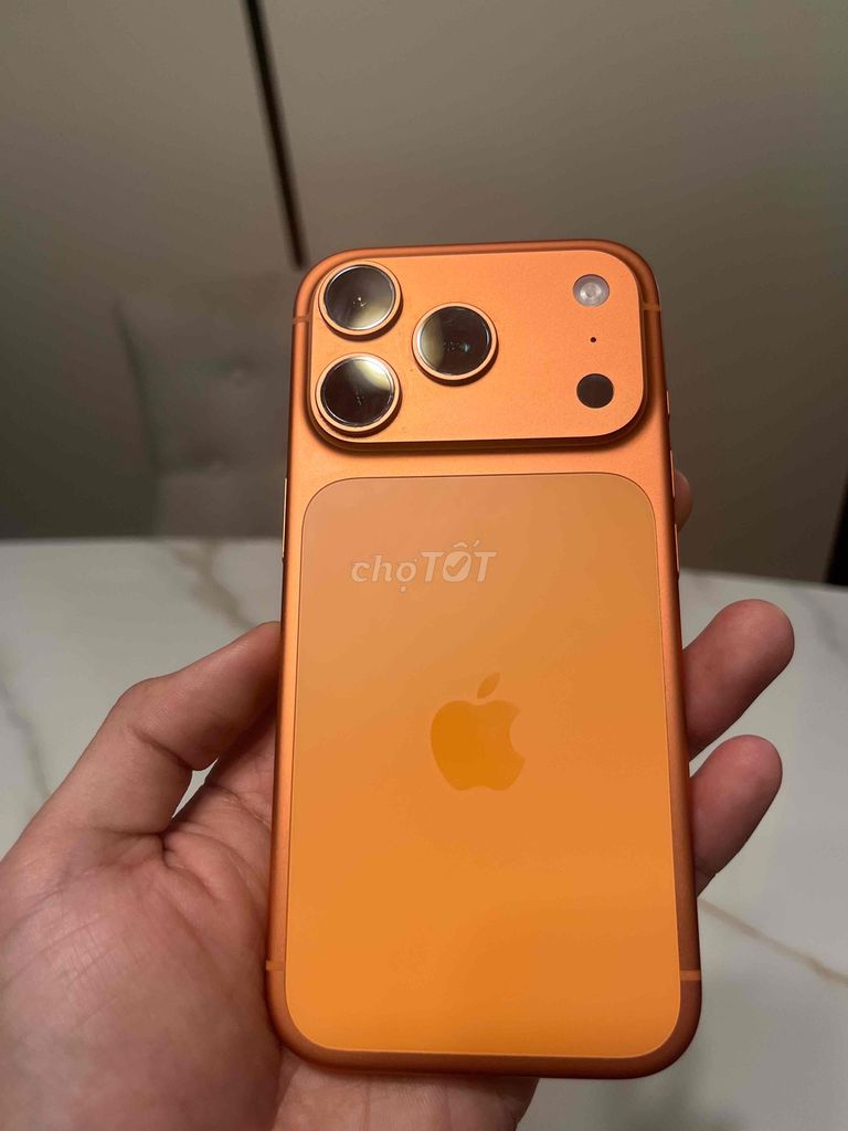 Apple iPhone 17 Pro 256GB Cam. Mua bán Điện thoại tại Thành phố Thủ Đức Tp Hồ Chí Minh được đăng bởi Nguyễn Huy hình 1