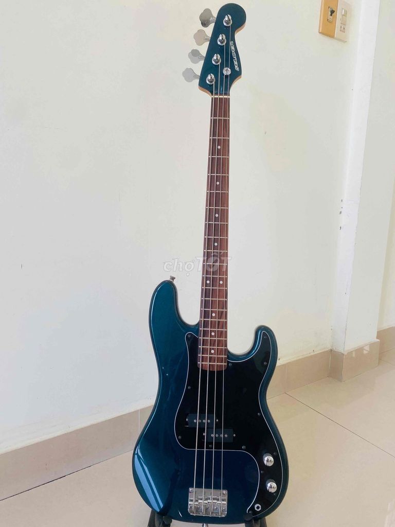 Đàn guitar bass Selder Xanh đậm. Mua bán Nhạc cụ tại Thành phố Huế Thừa Thiên Huế được đăng bởi Nguyễn Quốc Thanh hình 1