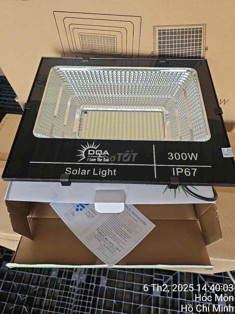 Đèn Năng lượng mặt trời 300w siêu sáng  chất lượng