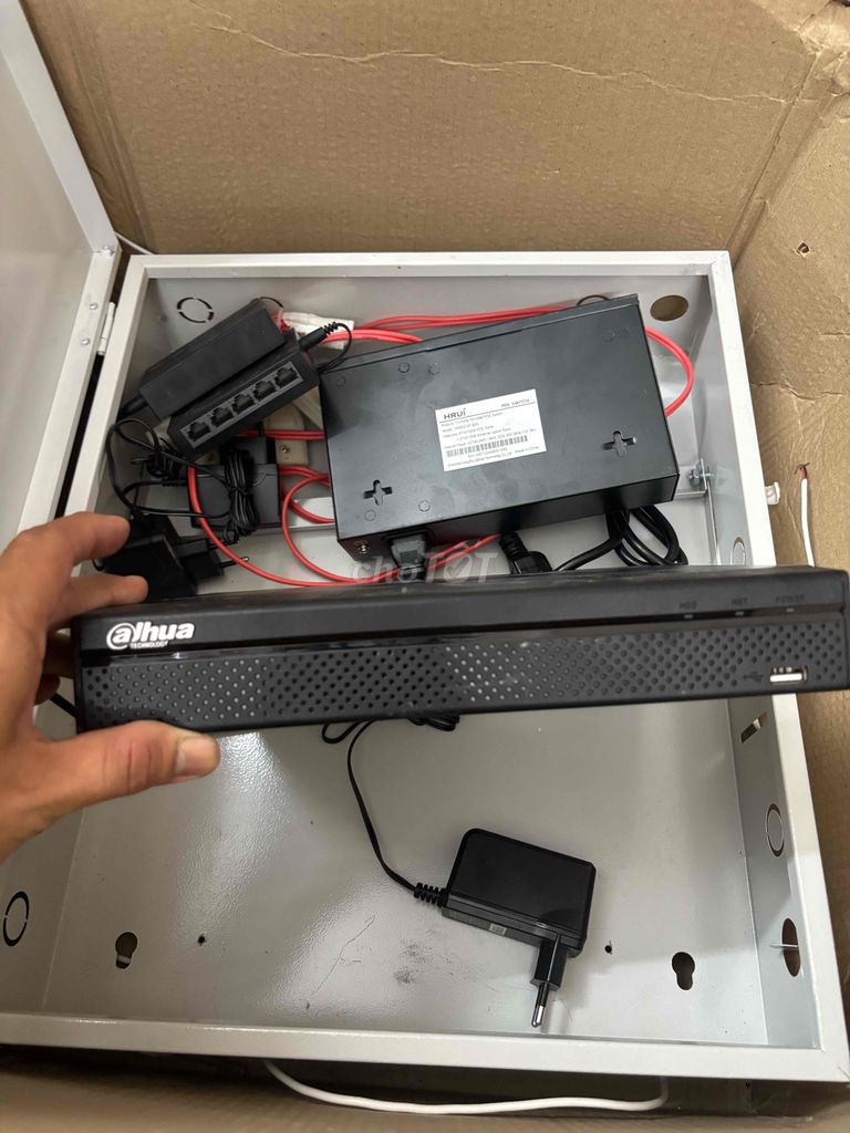 bộ chia tính hiệu ổ cứng camera
