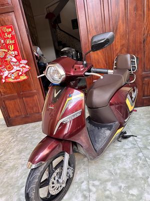 Xe máy điện VinFast Klara A2 Đỏ mận