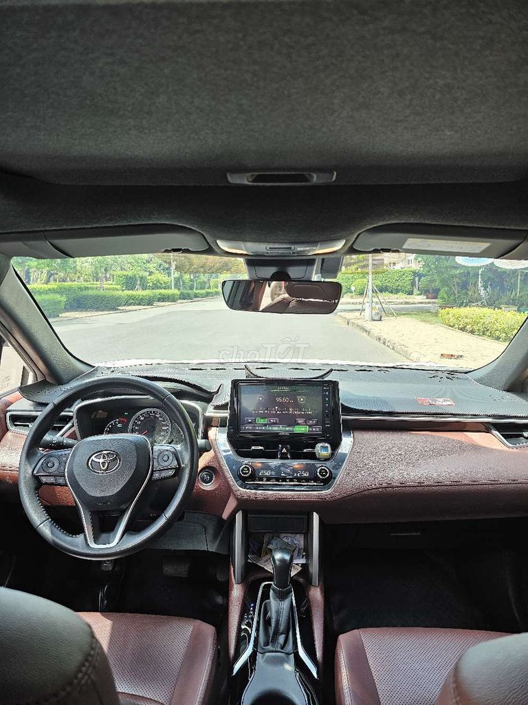 Toyota Corolla Cross 1.8V 2020 Белый