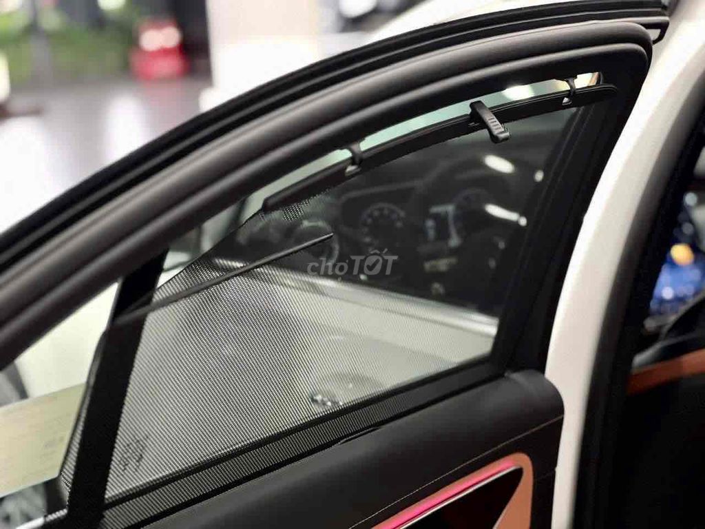 Mercedes Benz C Class 2025 C300 V2 AMG siêu lướt. Mua bán Ô tô tại Quận Bình Thạnh Tp Hồ Chí Minh được đăng bởi Hùng Mercedes Haxaco Hàng Xanh hình 13