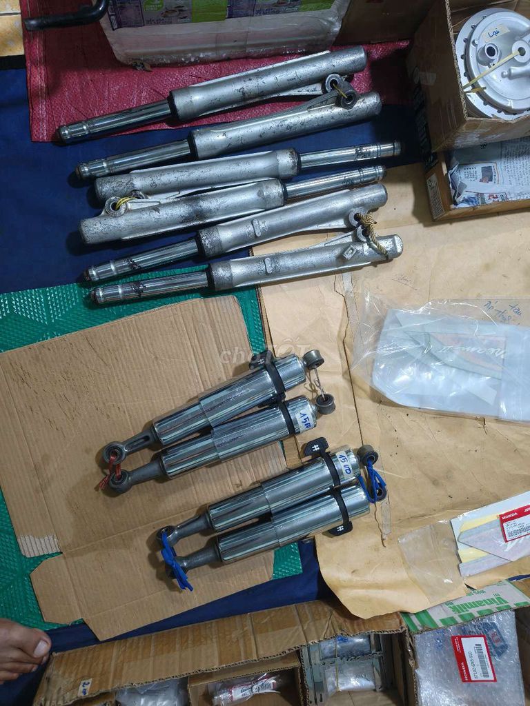 Phụ Tùng Honda Dream Thái Zin Các Loại. Mua bán Phụ tùng xe tại Thành phố Biên Hòa Đồng Nai được đăng bởi Nguyễn Đăng hình 15