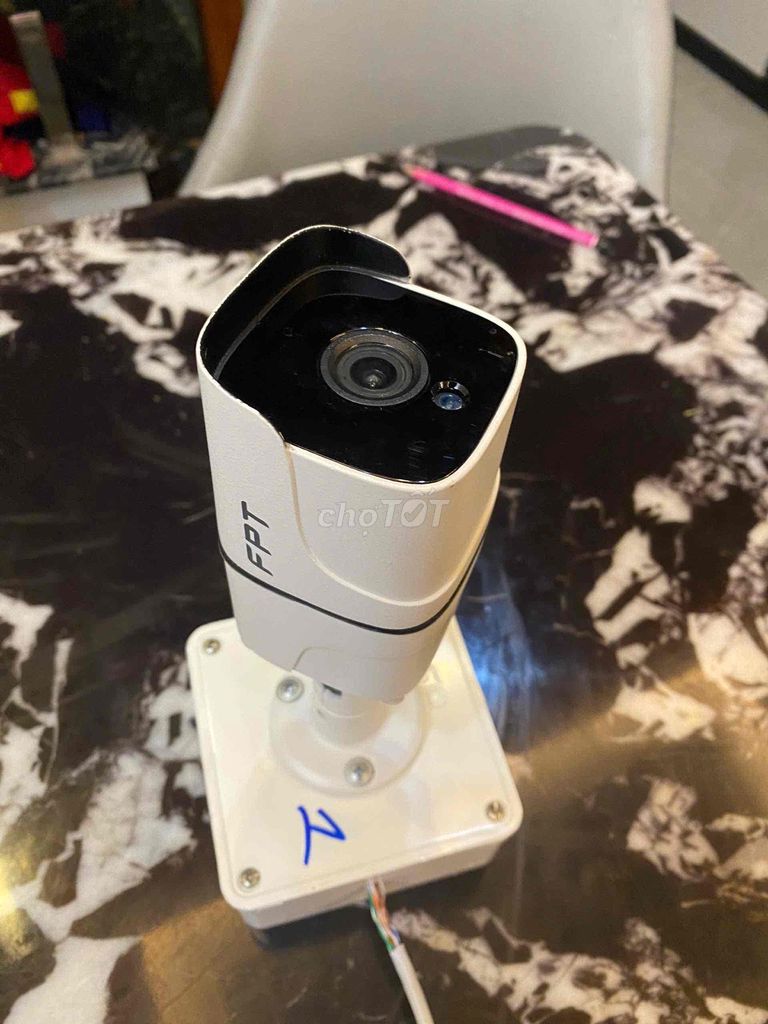 Camera an ninh FPT IQ 2S Trắng. Mua bán Máy ảnh, Máy quay tại Huyện Hoài Đức Hà Nội được đăng bởi Thắng hình 1