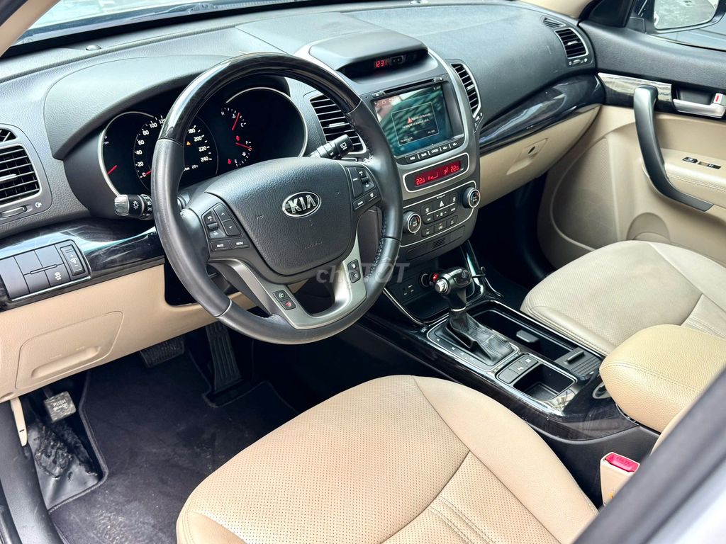 Bán KIA Sorento DAT Premium model 2020 Bạc zin đẹp. Mua bán Ô tô tại Quận 12 Tp Hồ Chí Minh được đăng bởi Việt 8080 hình 13