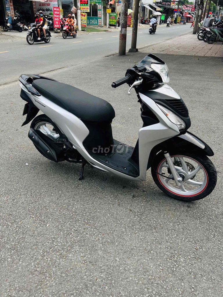 HONDA VISION 110cc . BẠC PORSCHE - HỖ TRỢ GÓP. Mua bán Xe máy tại Quận Gò Vấp Tp Hồ Chí Minh được đăng bởi CẦM ĐỒ NĂM LINH hình 9