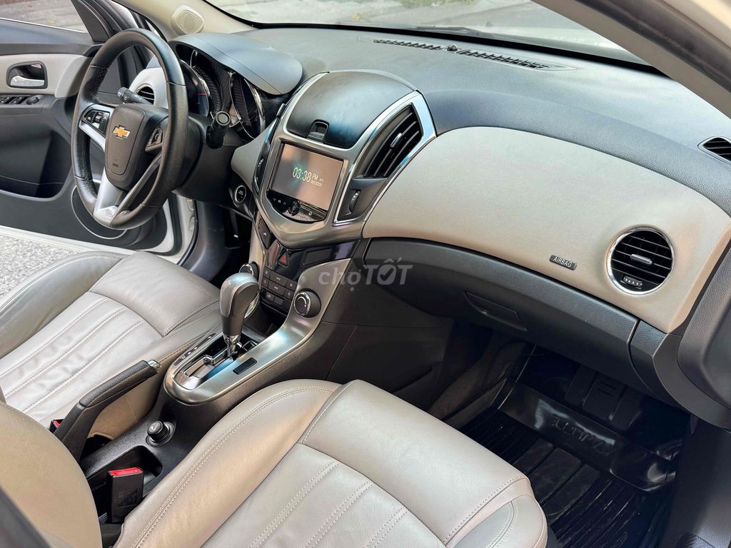Chevrolet Cruze LTZ 2015 mẫu mới siêu đẹp. Mua bán Ô tô tại Thành phố Thủ Đức Tp Hồ Chí Minh được đăng bởi Hoà Xe Cũ hình 17