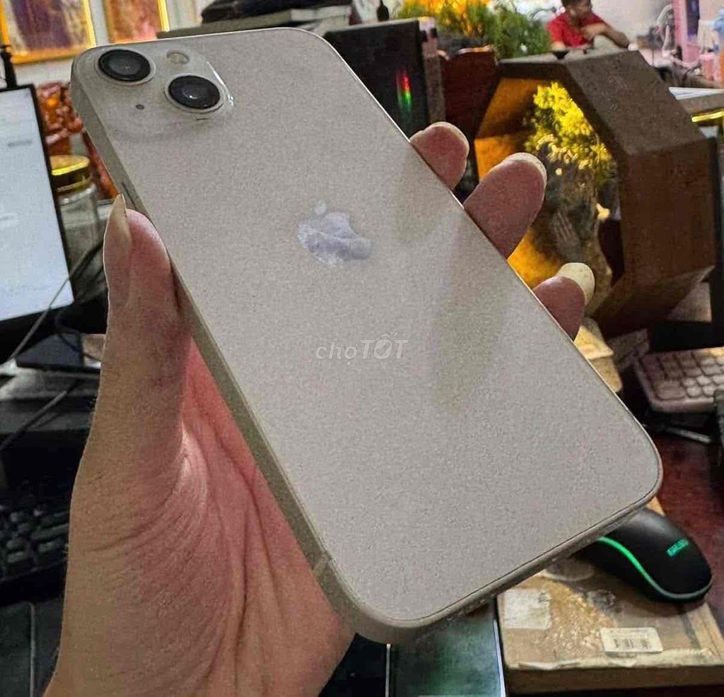 Apple iPhone 13 128GB Trắng VN/A. Mua bán Điện thoại tại Huyện Bình Chánh Tp Hồ Chí Minh được đăng bởi Tum Tiger hình 1