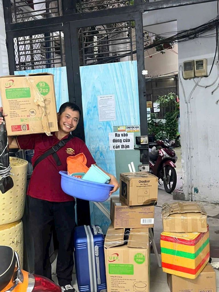 Chuyển Nhà Trọn Gói MIỄN PHÍ THÁO LẮP MÁY MÓC. Dịch vụ chuyển nhà tại Quận 11 Tp Hồ Chí Minh được đăng bởi Chuyển Nhà Trọn Gói  Robert Biện hình 1