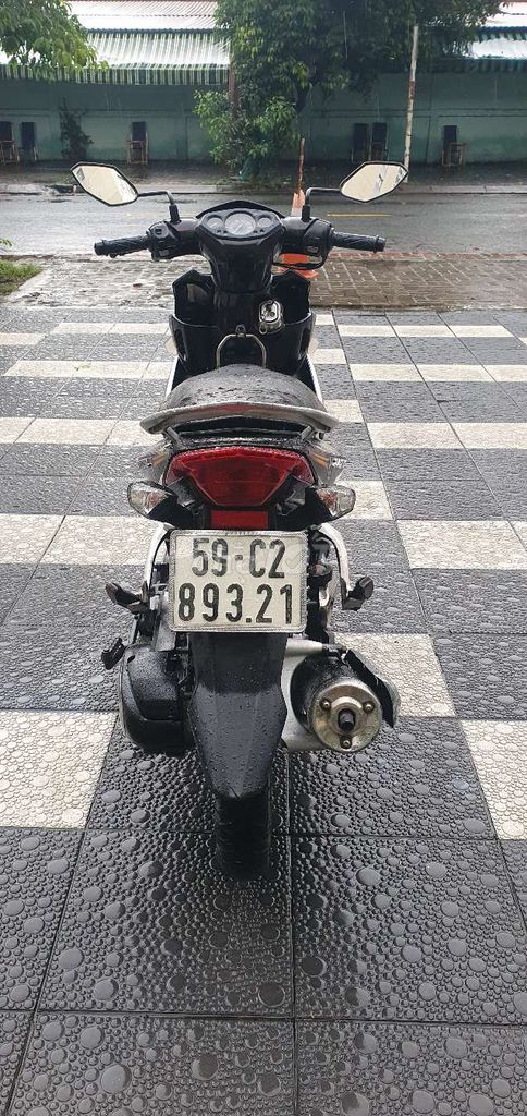 Novo4  xe con dep .May rin iem ru. Mua bán Xe máy tại Quận 7 Tp Hồ Chí Minh được đăng bởi Nguyễn văn lộc hình 2