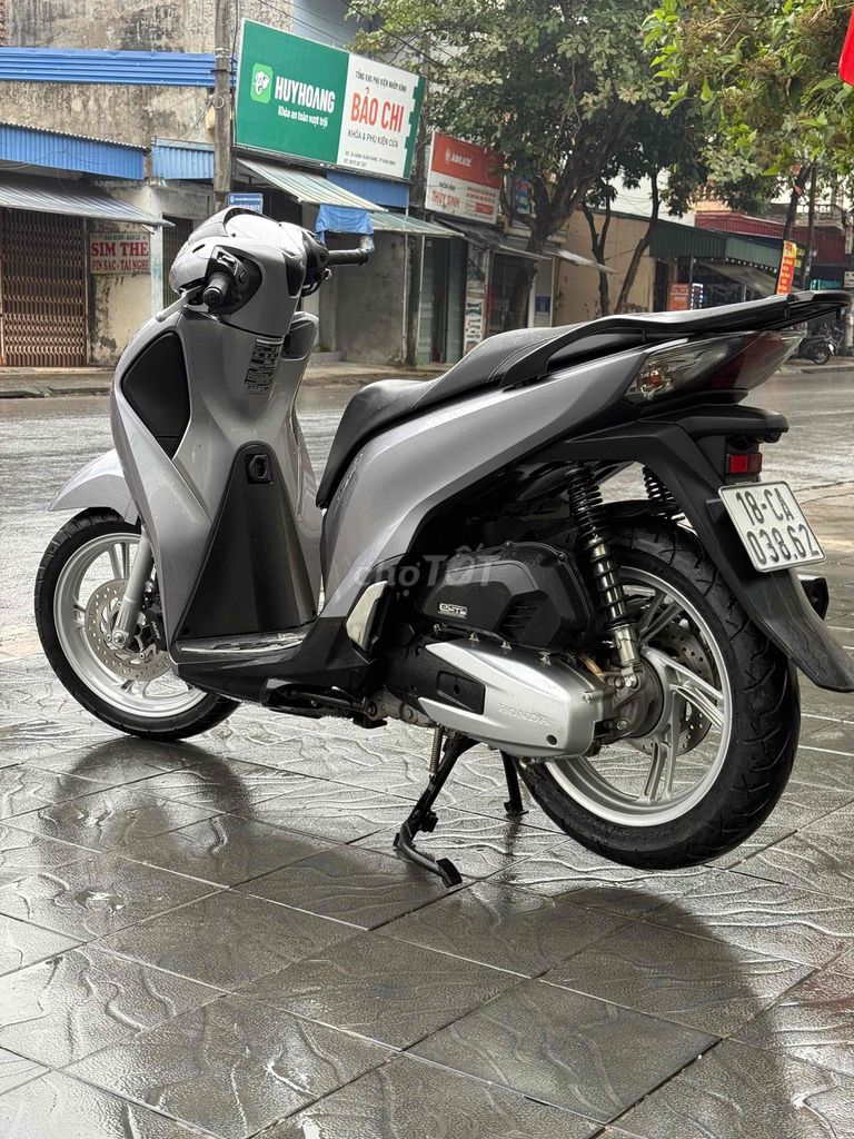 Sh 2019 chính chủ -Máy bao zin chất lừ luôn. Mua bán Xe máy tại Thành phố Nam Định Nam Định được đăng bởi Bảo Nhi Trần hình 5