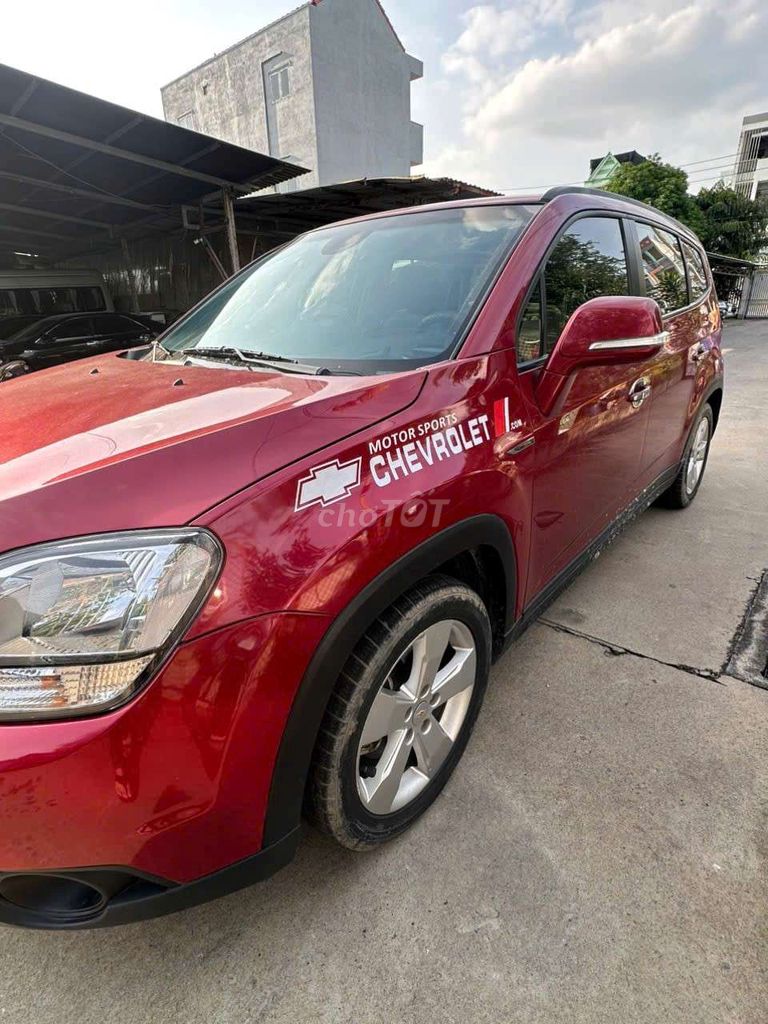 Chevrolet Orlando 2017 механическая Красный