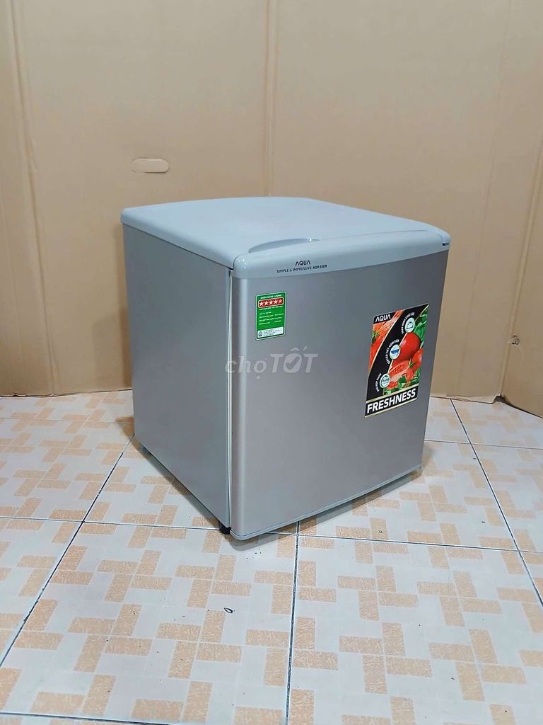 Tủ lạnh mini Aqua 54E5 1ngăn nhỏ gọn, lạnh nhanh.. Mua bán Tủ lạnh tại Quận Tân Phú Tp Hồ Chí Minh được đăng bởi ĐỨC hình 1