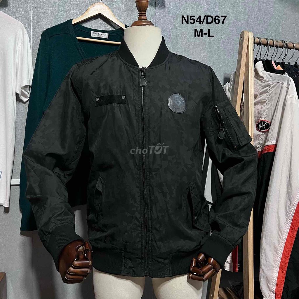 Áo khoác bomber Guess nam size M-L Mới. Mua bán Quần áo tại Huyện Đức Trọng Lâm Đồng được đăng bởi Black 2hand  hình 1