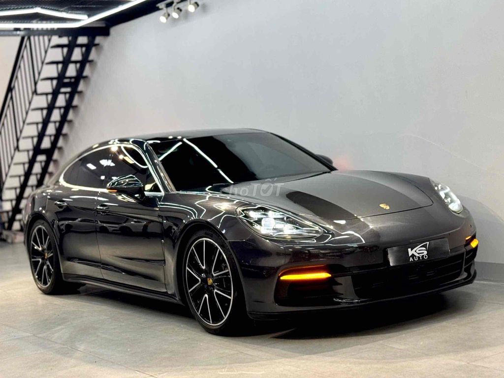 Porsche Panamera 3.0 V6 model 2018. Mua bán Ô tô tại Quận 8 Tp Hồ Chí Minh được đăng bởi Khoa nguyễn hình 12