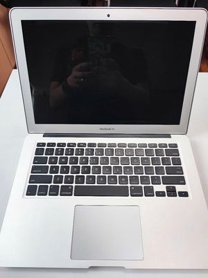 Macbook Air 2017 I5/Ram 8/ 512gb/ Pin >5h/ Như mới. Mua bán Laptop tại Quận 8 Tp Hồ Chí Minh được đăng bởi Phương Trà