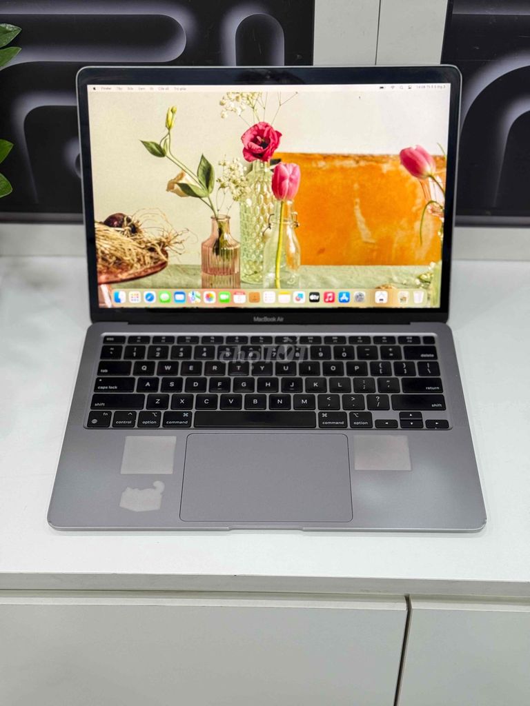 Macbook Air M1 13” 8GB/256GB sạch, zin chuẩn. Mua bán Laptop tại Quận 10 Tp Hồ Chí Minh được đăng bởi Nguyễn Thị Tố Quỳnh hình 1