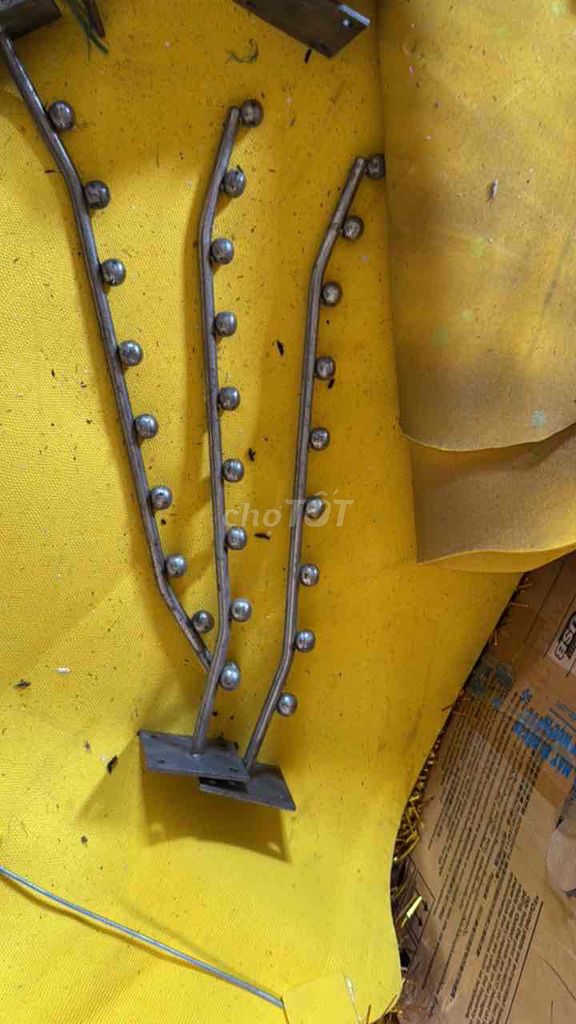 Móc treo kim loại màu Bạc. Mua bán Nội thất, đồ gia dụng khác tại Thành phố Hồng Ngự Đồng Tháp được đăng bởi Nam ĐỒNG THÁP hình 1