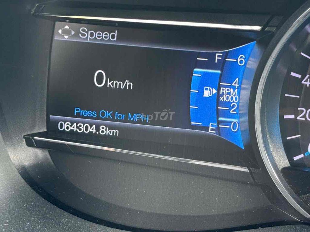Ford Explorer SUV Đen 64304.8 km