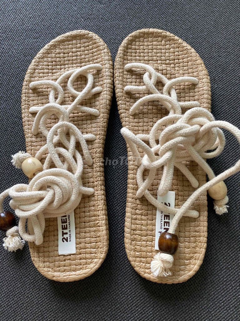 Dép đi biển Nữ Dây thừng Thái Lan size 38. Mua bán Giày dép tại Thành phố Thủ Đức Tp Hồ Chí Minh được đăng bởi Trần Bảo Nhi hình 1