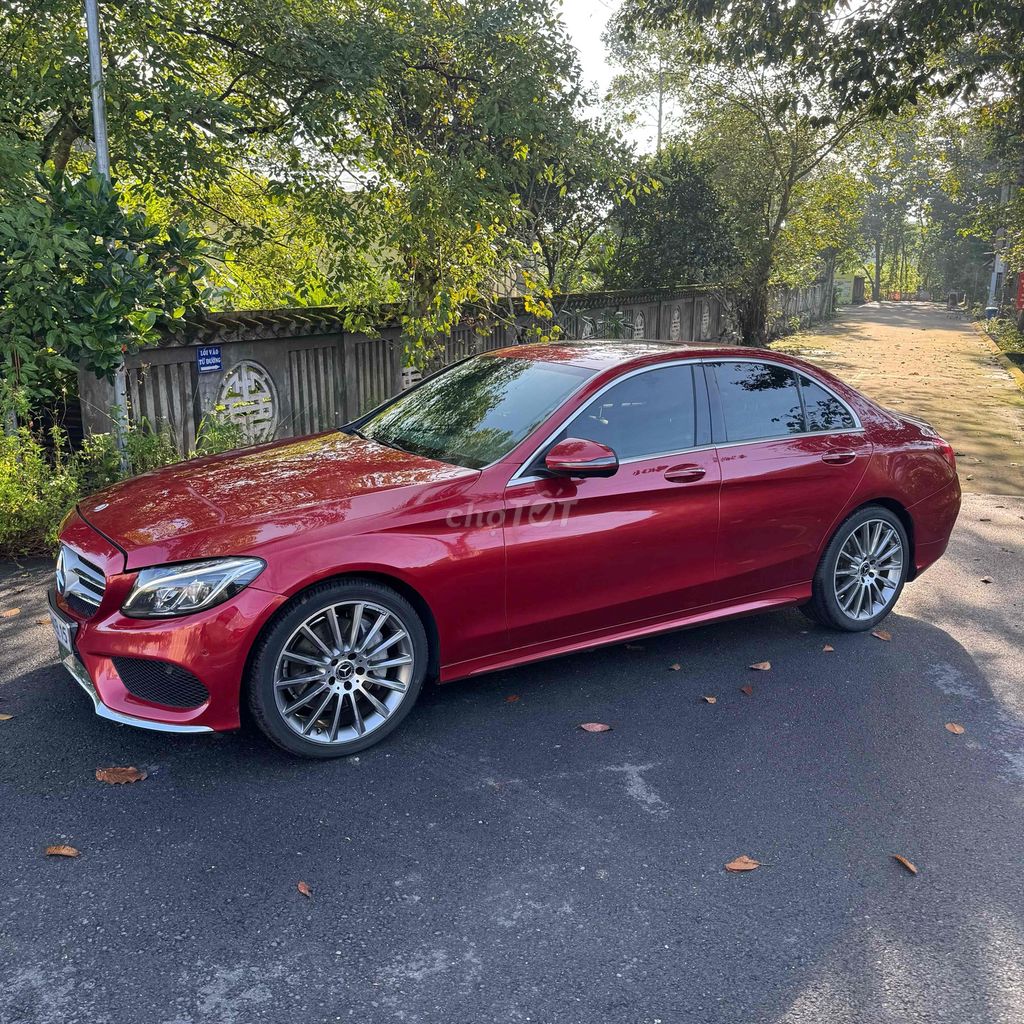 Mer c300 amg 2018 có hổ trợ góp 40% giá trị xe. Mua bán Ô tô tại Quận Bình Thạnh Tp Hồ Chí Minh được đăng bởi huy hình 4