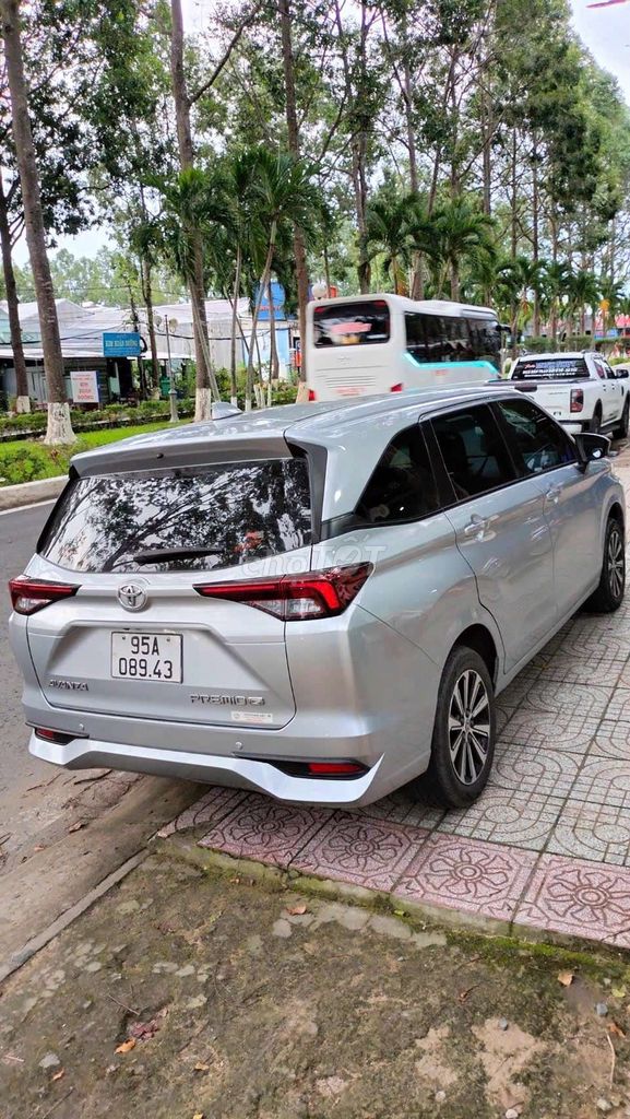 Toyota Avanza Premio 2022 photo 5