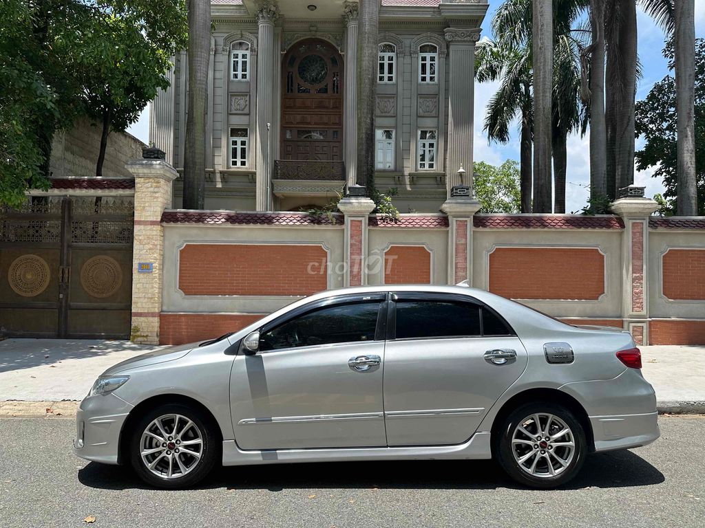 Toyota Corolla Altis 2013 2.0 RS - 92000 km. Mua bán Ô tô tại Thành phố Thủ Dầu Một Bình Dương được đăng bởi Nguyễn Trung Hiếu hình 7