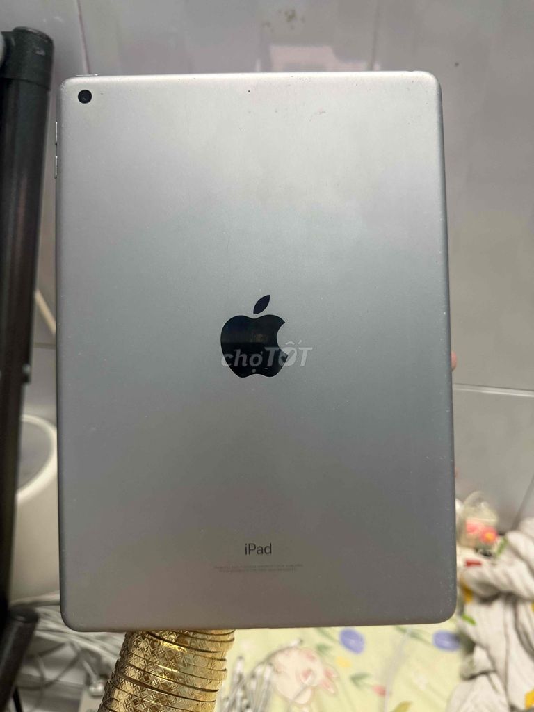 Apple iPad Gen 5 32GB Xám full chức năng. Mua bán Máy tính bảng tại Quận 12 Tp Hồ Chí Minh được đăng bởi Trân  hình 1