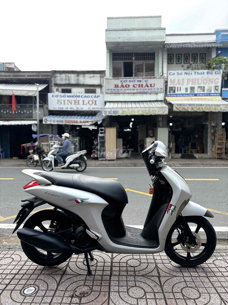 Janus 2017 SMK 9chủ BSTP, xe đẹp zin GÓP NỢ XẤU. Mua bán Xe máy tại Quận 8 Tp Hồ Chí Minh được đăng bởi Nguyễn Tấn Hùng hình 5