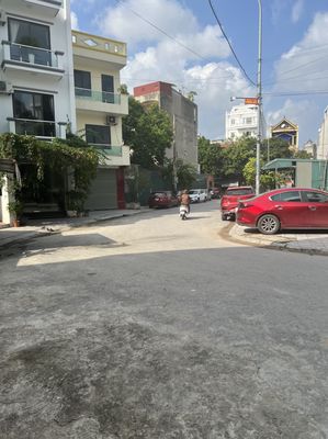Bán đất 2 mặt tiền hàng hot tại Nguyễn Văn Huyên, 111m2 giá chỉ 5,2 tỷ. Mua bán đất tại Thành phố Thanh Hóa Thanh Hóa được đăng bởi Thuy Dung Do