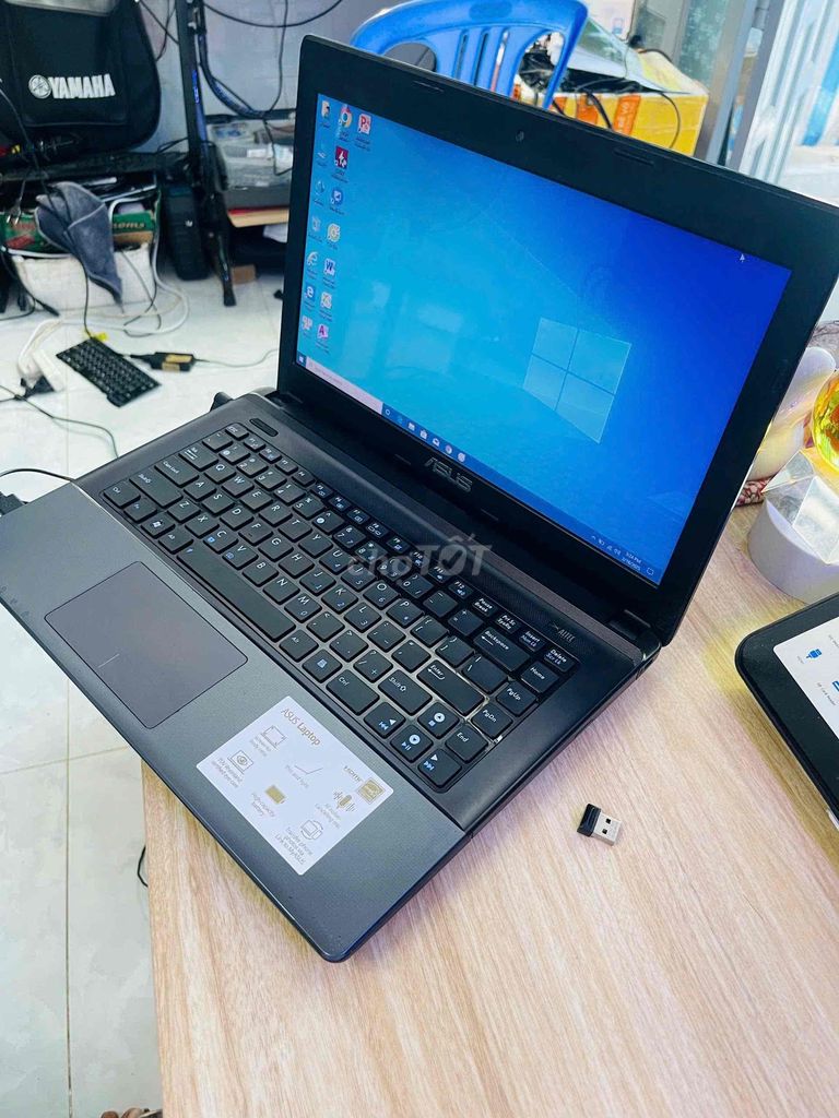 Laptop Asus Core i7 + Ram 10GB & Pin Cầm Ok