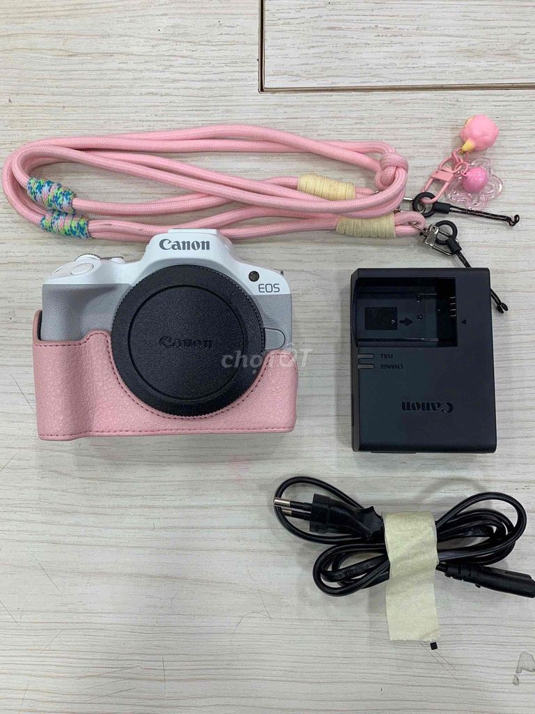 Body Canon R50 Trắng. Mua bán Máy ảnh, Máy quay tại Quận Thanh Khê Đà Nẵng được đăng bởi Thắng  hình 1