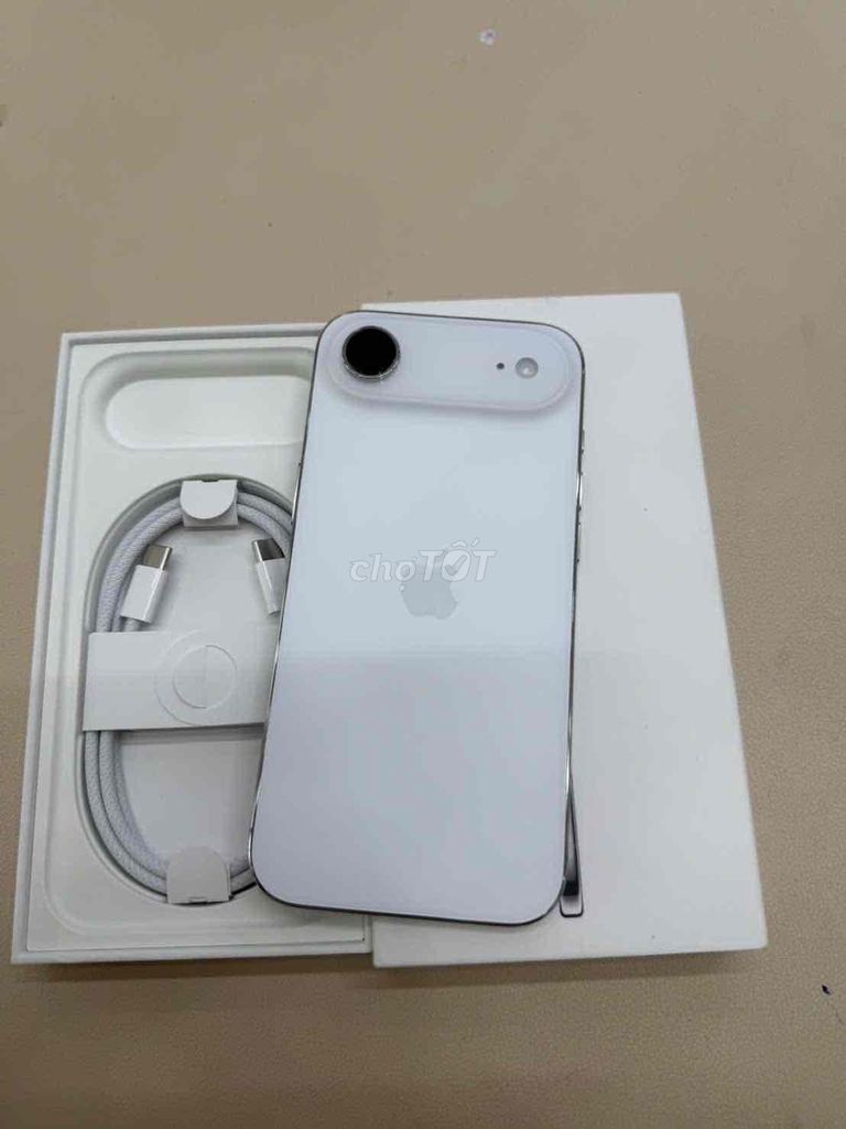 Apple iPhone Air 256GB Trắng 100% vna new. Mua bán Điện thoại tại Quận Tân Bình Tp Hồ Chí Minh được đăng bởi Shop Trung Văn Apple Watch hình 1