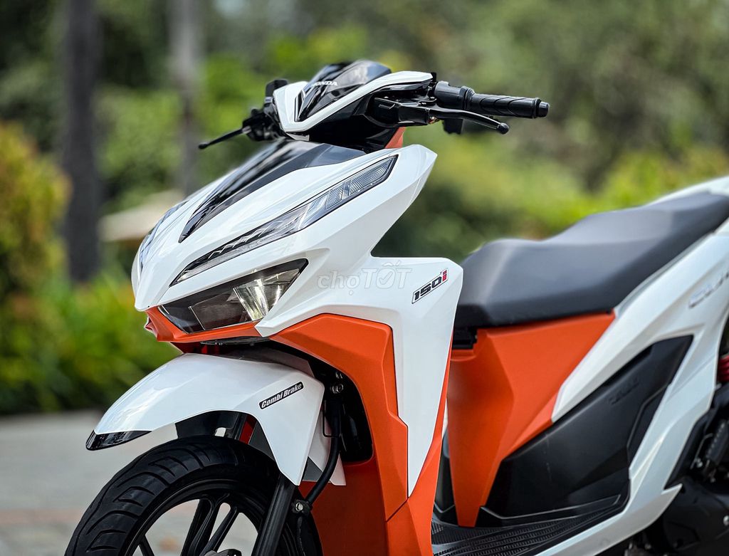 Honda Click Thái 150cc Trắng cam. Mua bán Xe máy tại Quận 7 Tp Hồ Chí Minh được đăng bởi Lê Văn Đạt hình 2