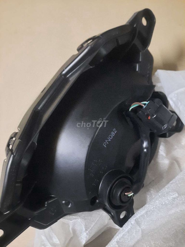 Đèn định vị Honda SH 350i Đen. Mua bán Phụ tùng xe tại Quận Tân Phú Tp Hồ Chí Minh được đăng bởi HUY TRẦN hình 2