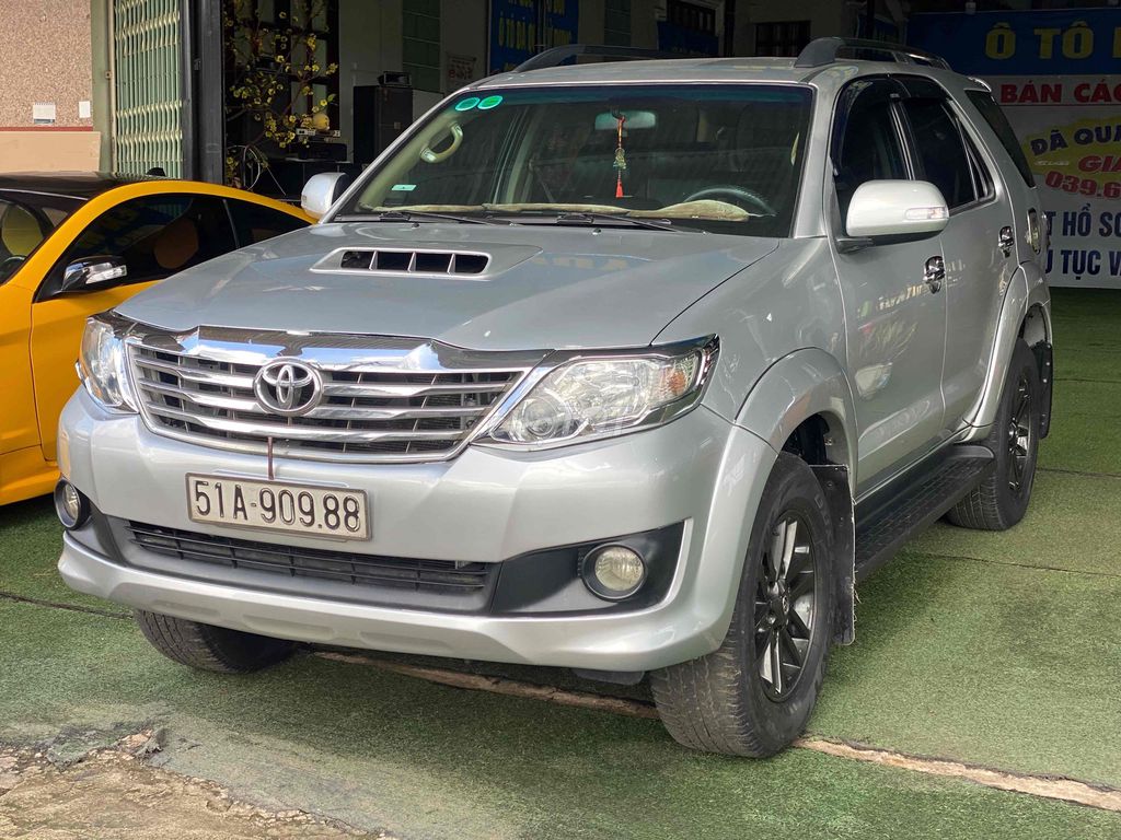 Toyota Fortuner 2014 2.5G 4x2 - 115000 km. Mua bán Ô tô tại Thành phố Long Khánh Đồng Nai được đăng bởi Mr hiếu hình 3